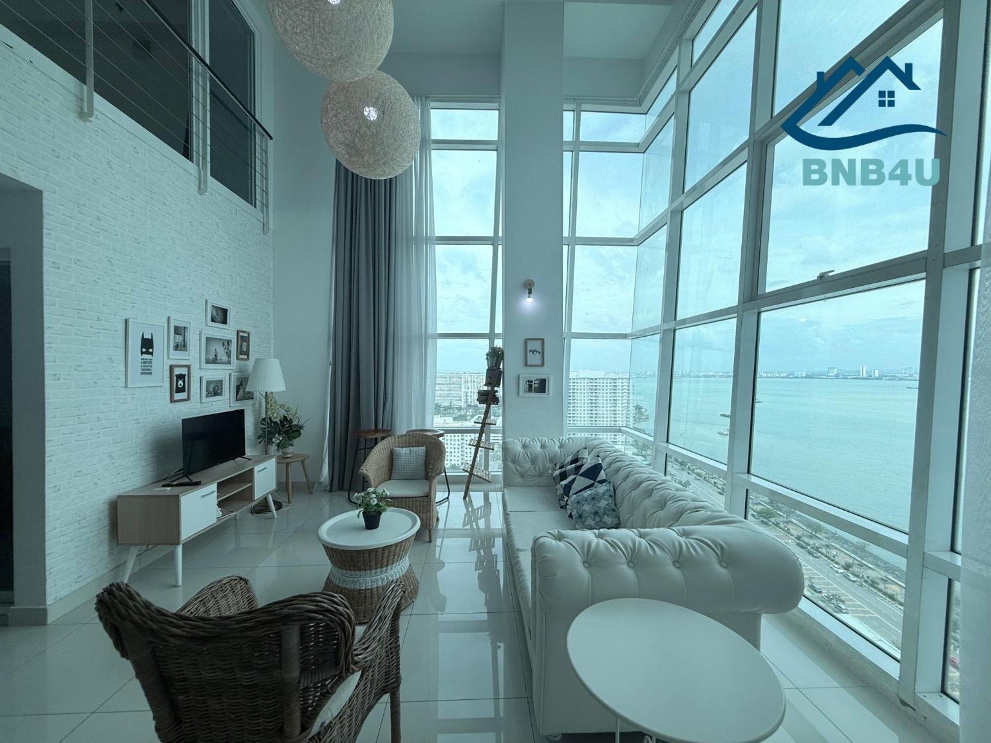 Duplex Seaview Comfort Stay In City By Iz George Town Exterior photo