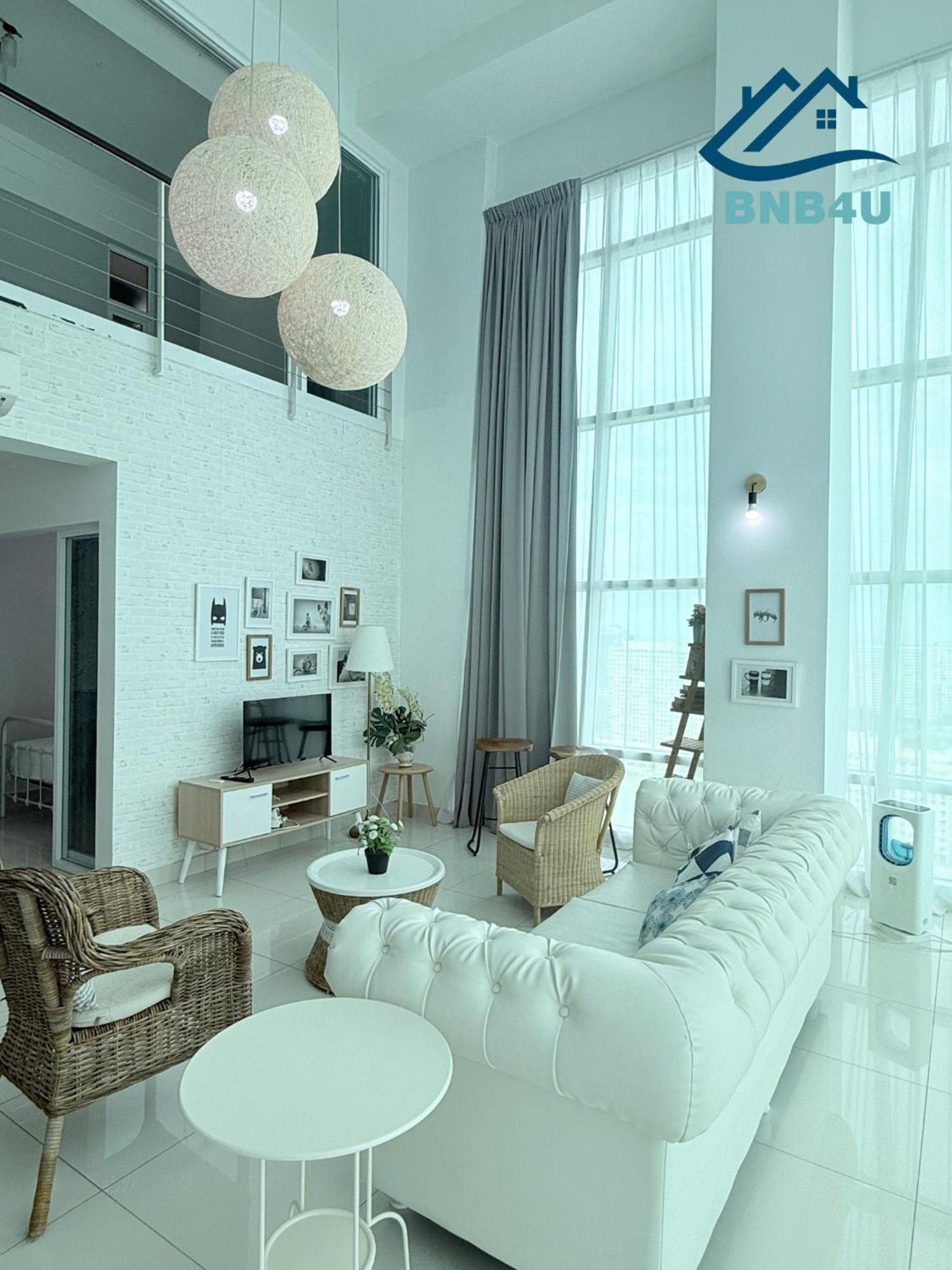 Duplex Seaview Comfort Stay In City By Iz George Town Exterior photo