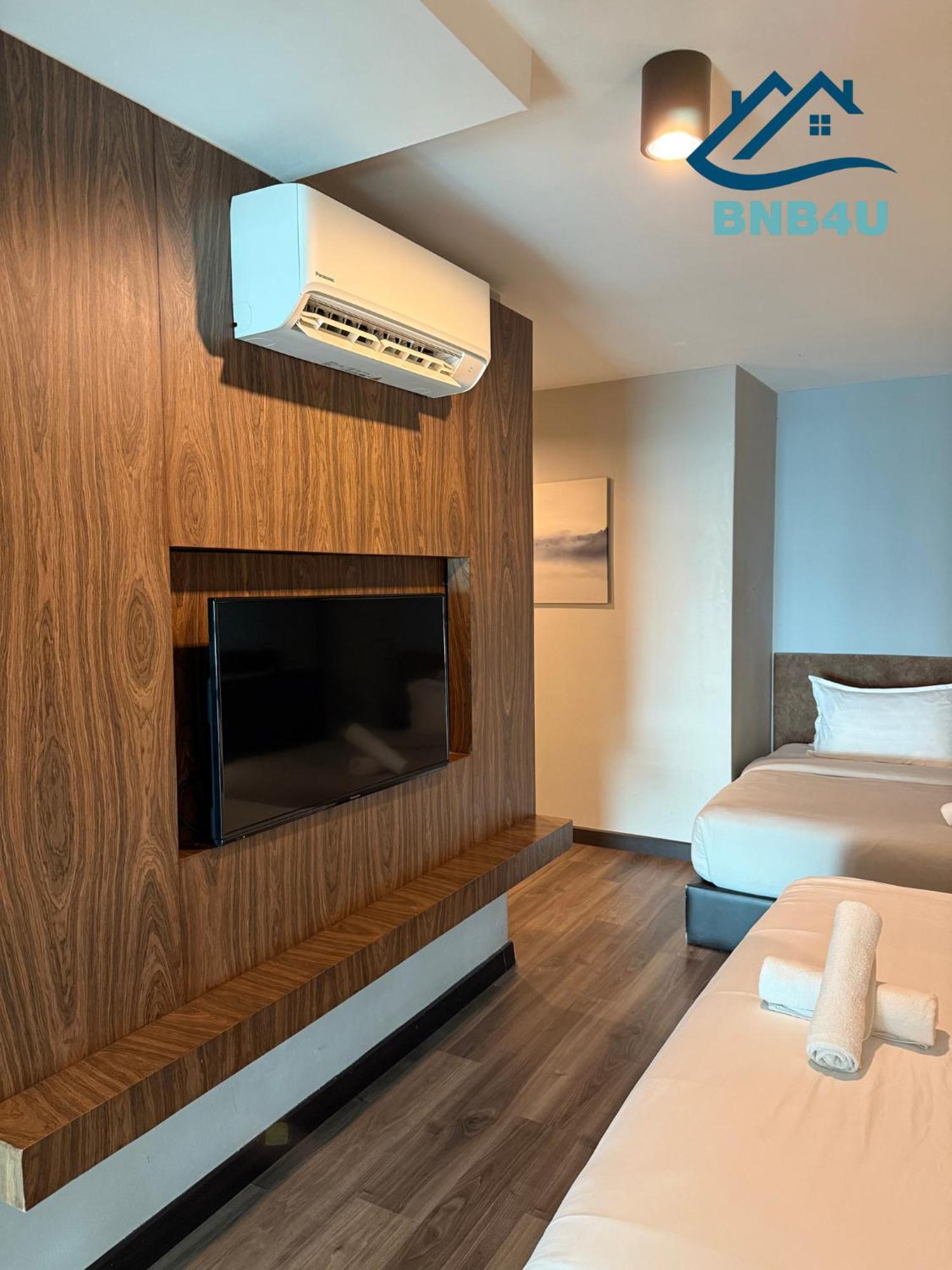 Duplex Seaview Comfort Stay In City By Iz George Town Exterior photo